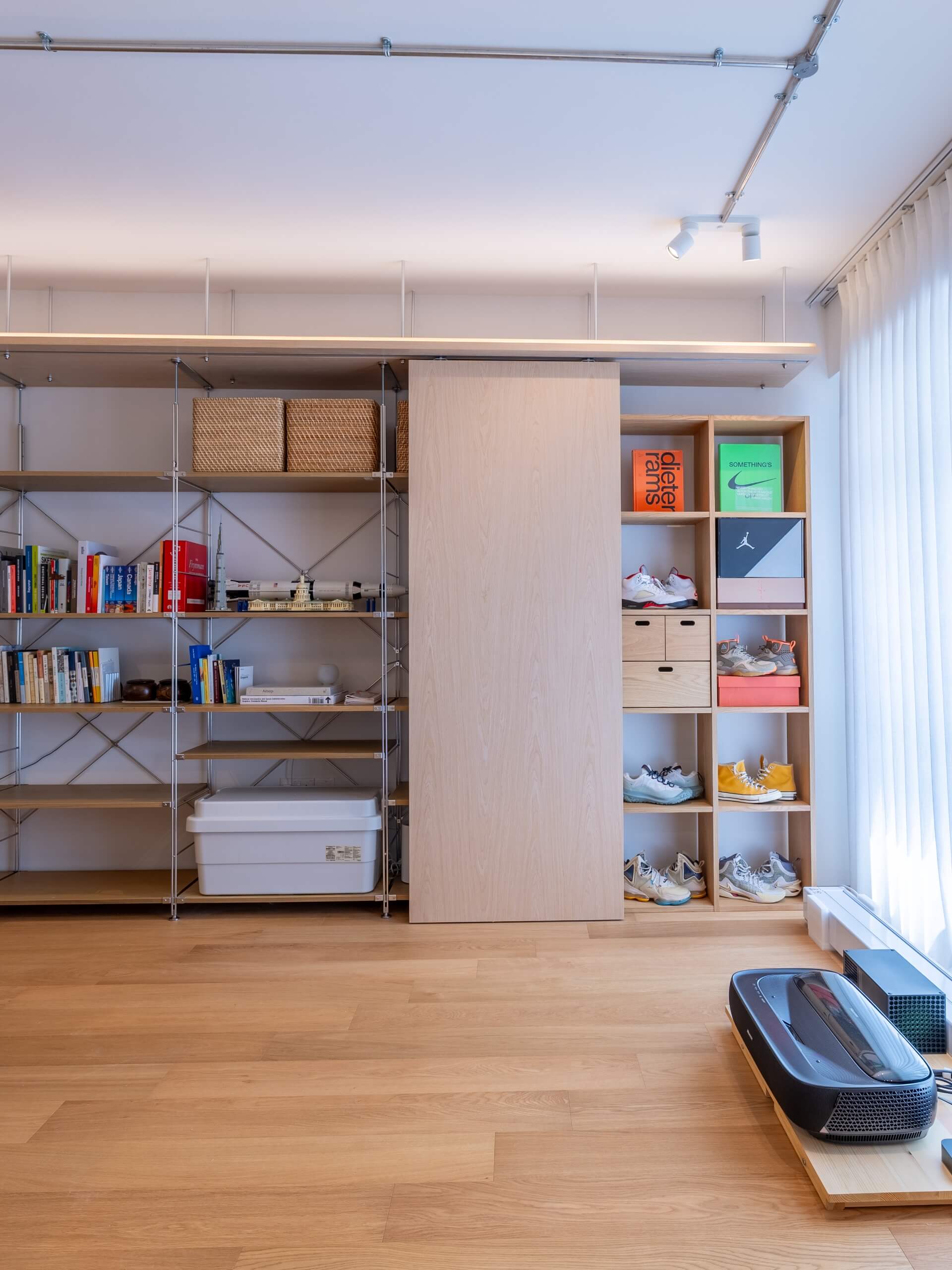 hdb resale flat renovation - KOTENJO with Sliding Door hdb resale flat renovation - KOTENJO with Sliding Door